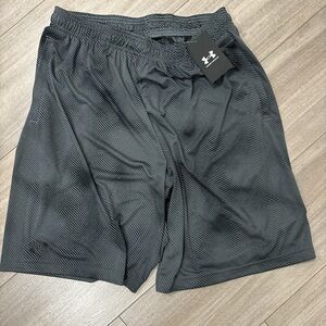 Under Armour Men's Black and Gray Shorts